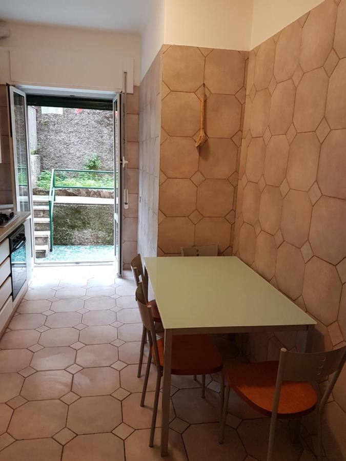 Ferienwohnung La Casa Di Ari Vicinissimo Ospedale Gaslini Genova Exterior foto